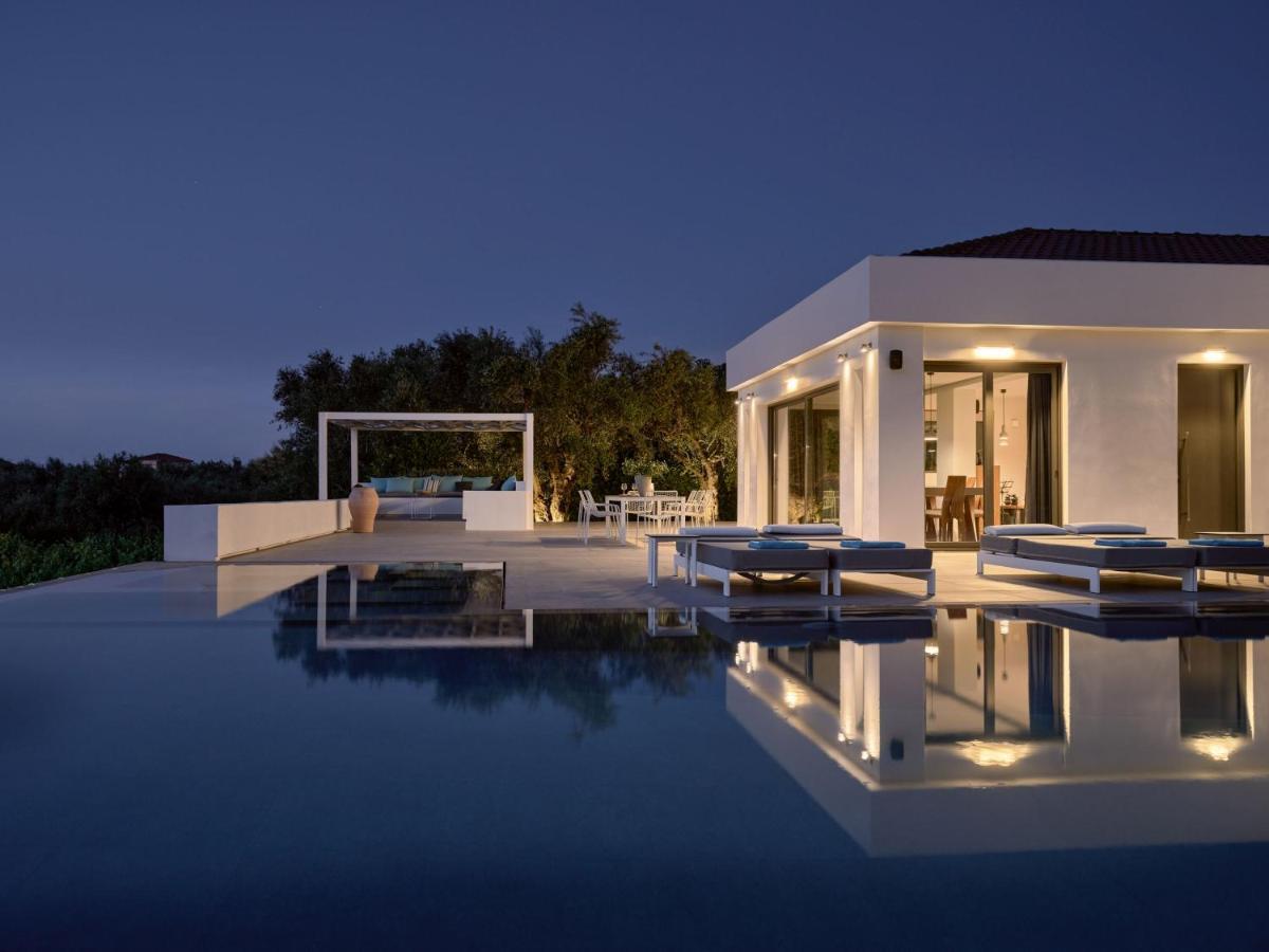 Drallos Luxury Villa Alykanas  Esterno foto