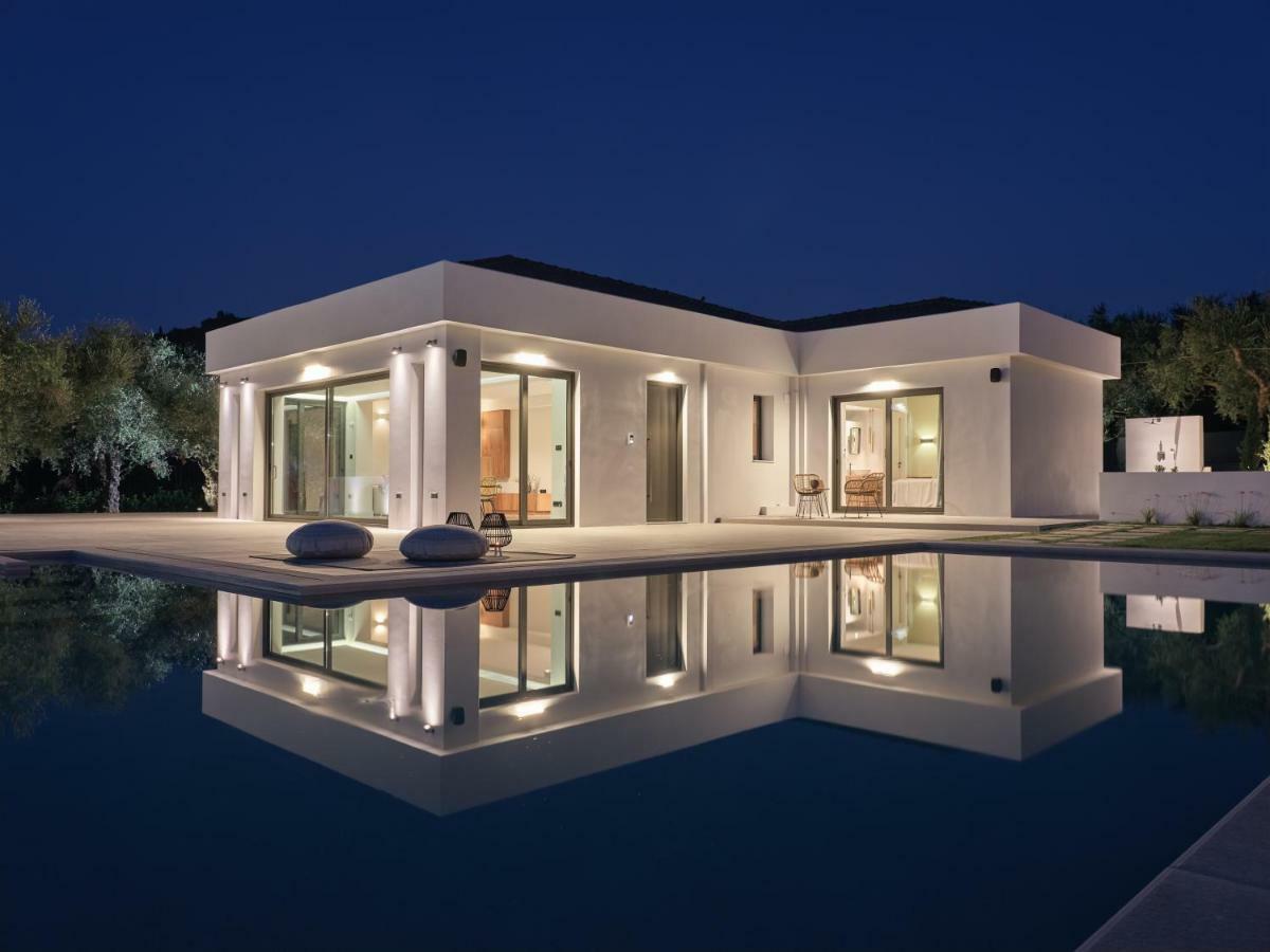 Drallos Luxury Villa Alykanas  Esterno foto